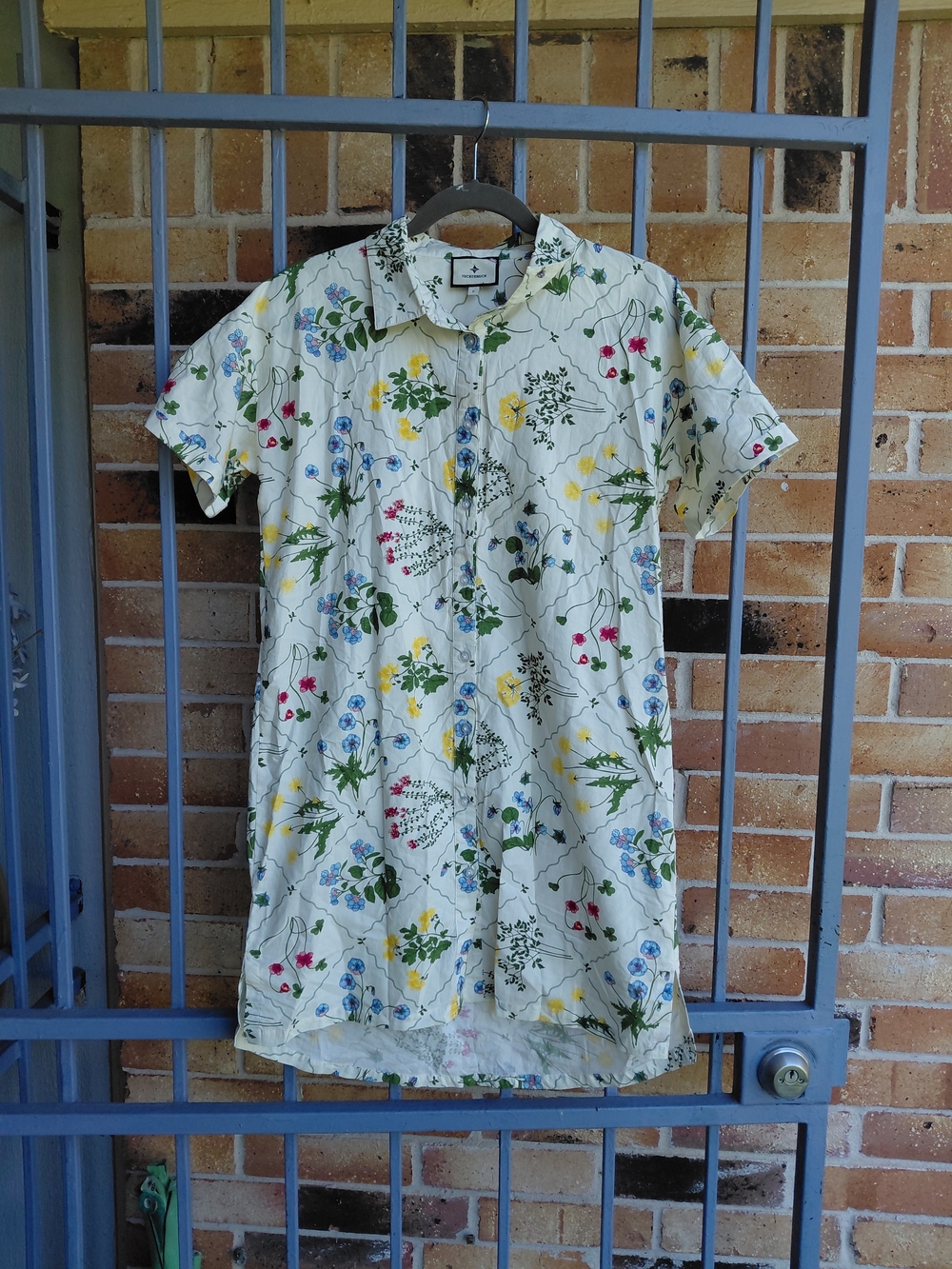 Tuckernuck White Floral Short-Sleeve Shift Dress